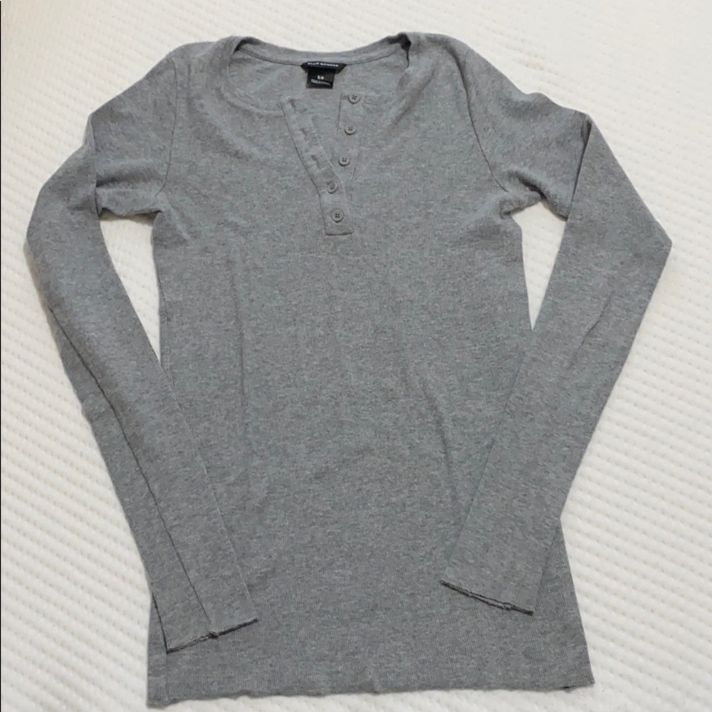 Club Monaco Gray Long Sleeve Henley Tee